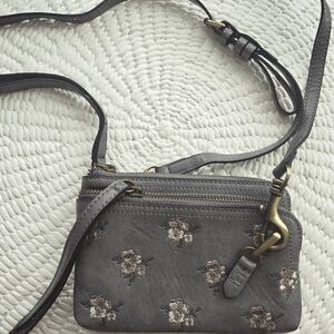 Elle Jae Gypset Scattered Bloom Collection Wristlet Crossbody SOLD OUT STYLE